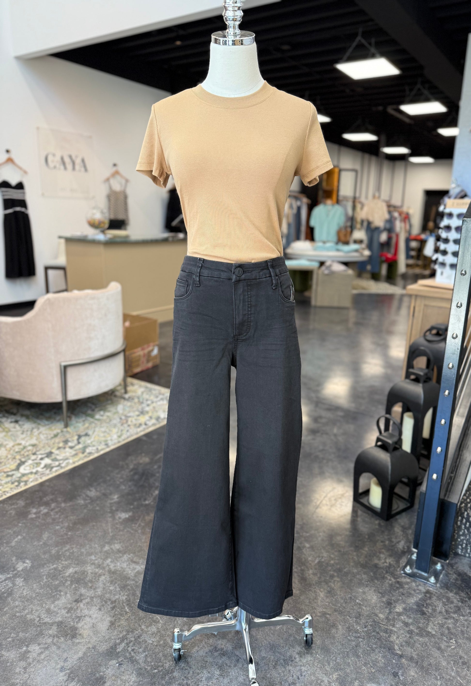 KUT Meg High Rise Fab Ab Wide Leg Jean