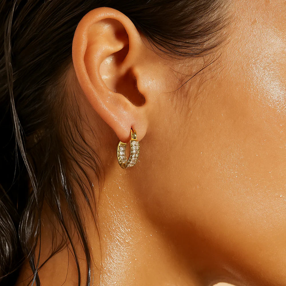 Ellie Vail Lyndsay Huggie Earring