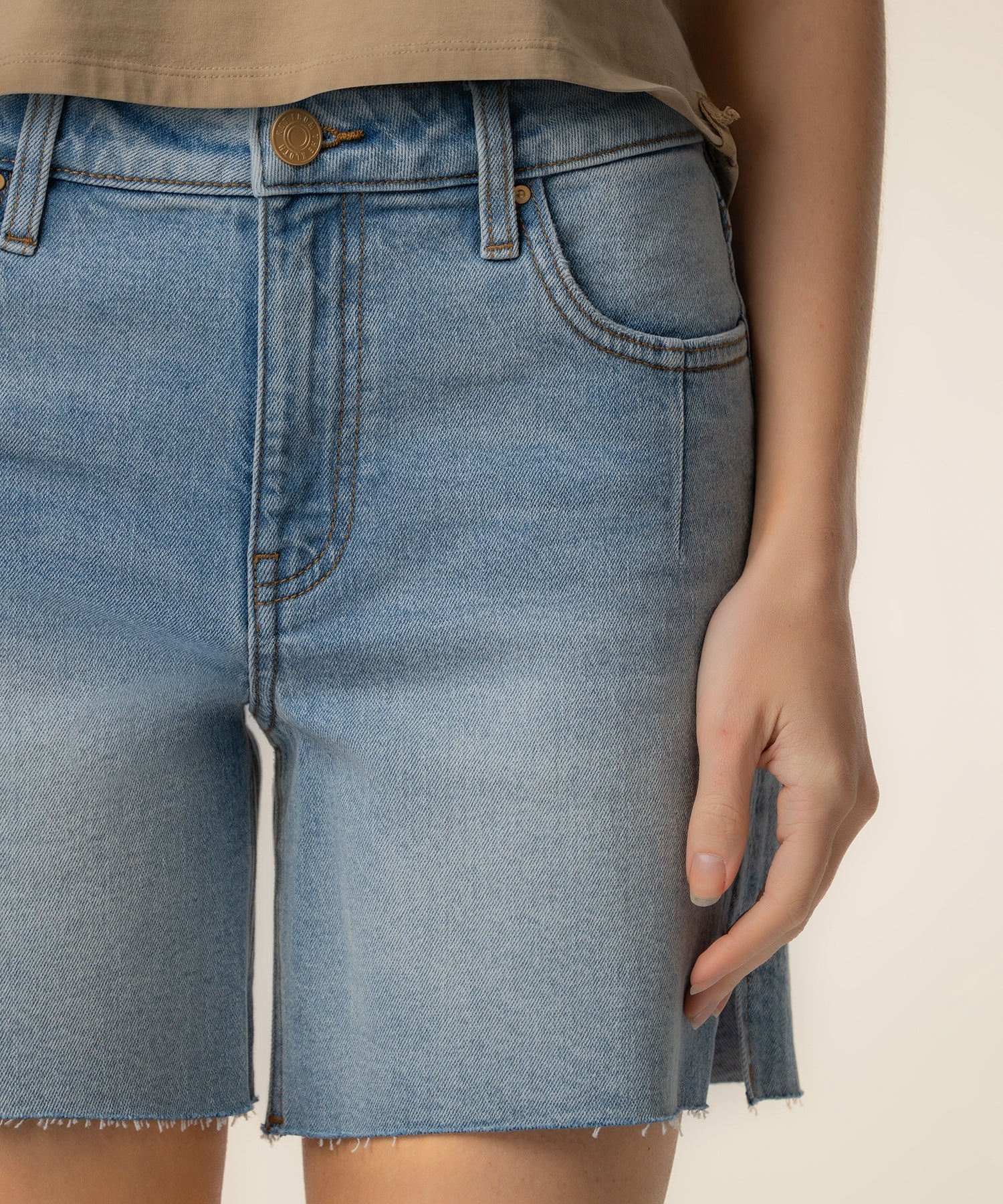 KUT Jenny High Rise Kick Short