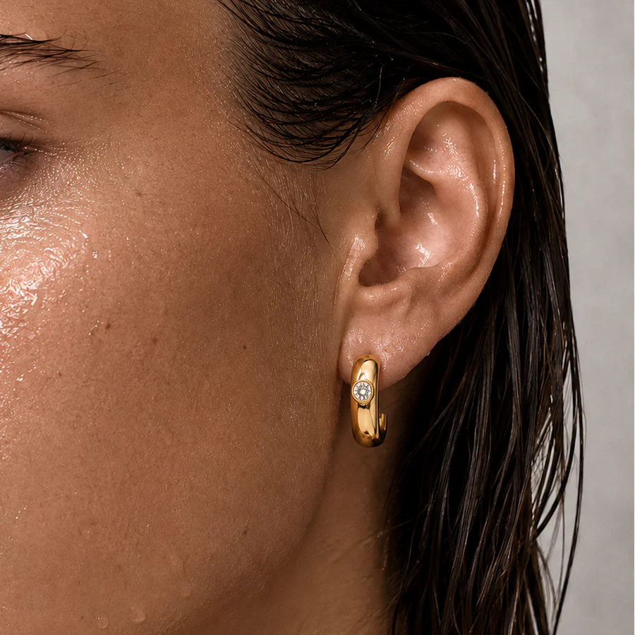 Ellie Vail Tasia Mini Hoop Earring