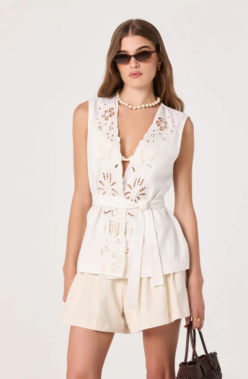 ASTR Greta Vest