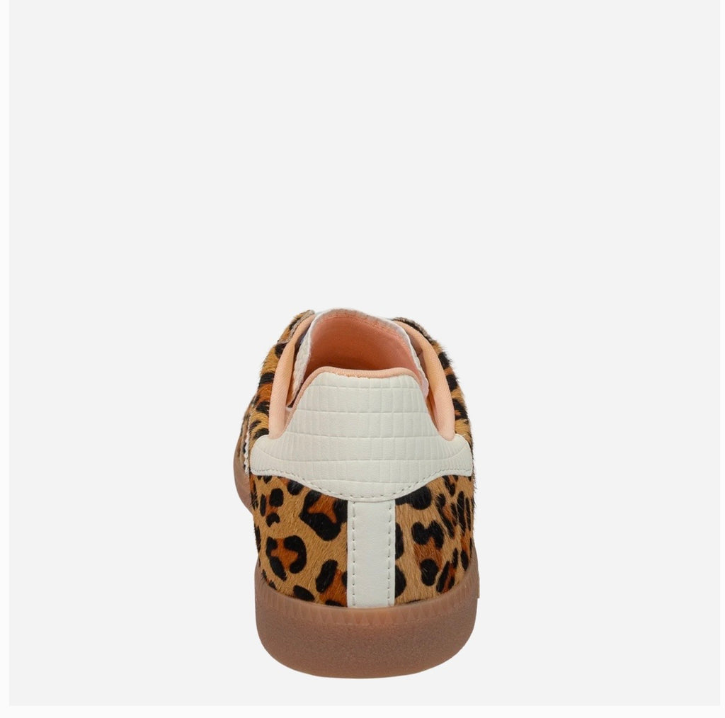 Back70 Cloud Leopard Sneakers