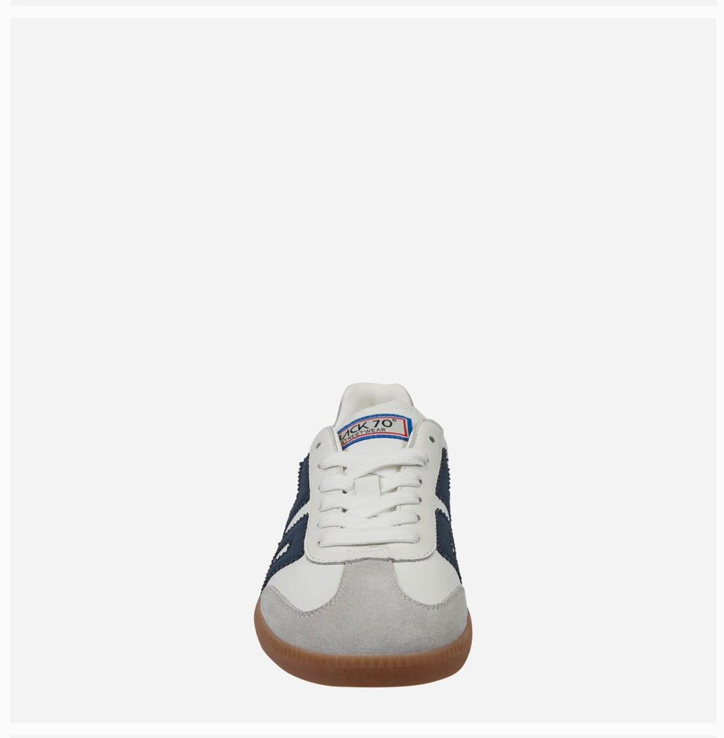 Back70 Cloud Navy Sneakers