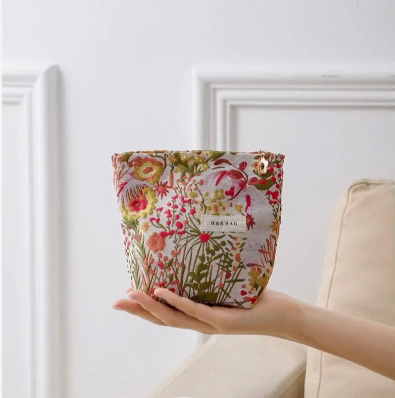 CAYA Jacquard Makeup Bag Large