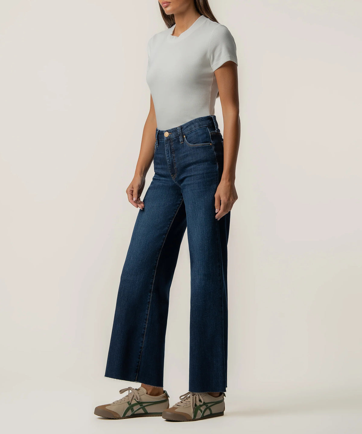 KUT Meg High Rise Jean in Innoxious
