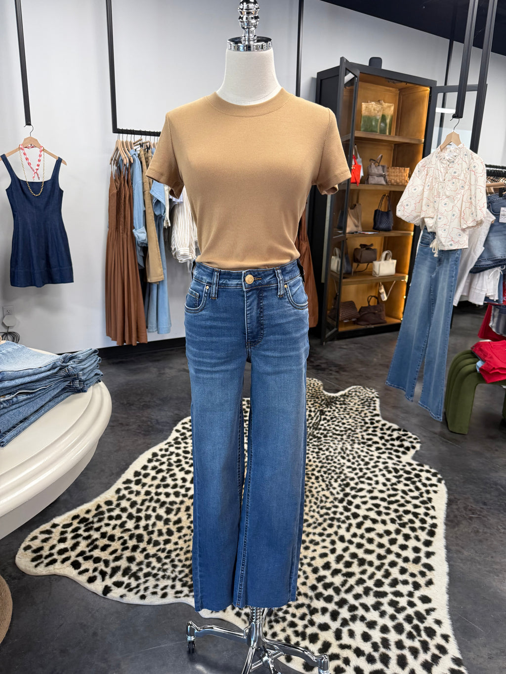 KUT Kelsey High Rise Fab Ab Jean